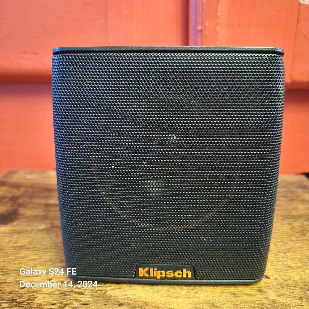Klipsch Groove Portable Bluetooth Speaker System 1062378 Fully Tested Works EXC